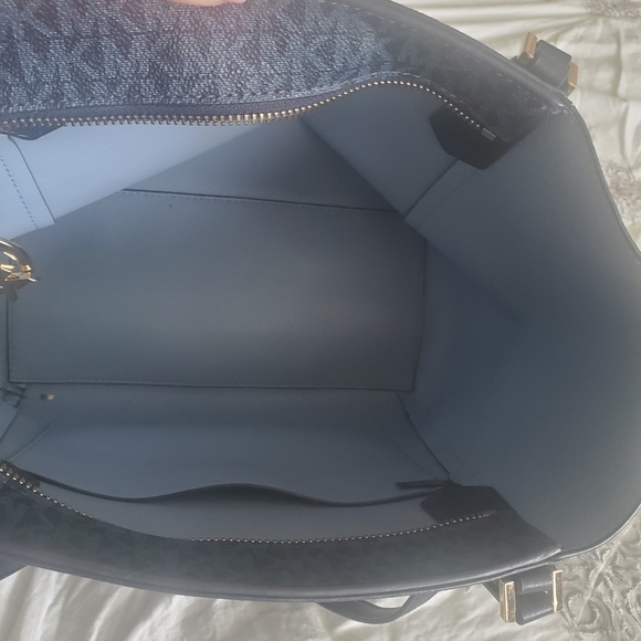 MICHAEL KORS Navy Blue Women's Tote Handbag - Picture 4 of 6